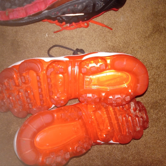 Nike Airmax and Vapormax - Picture 2 of 5
